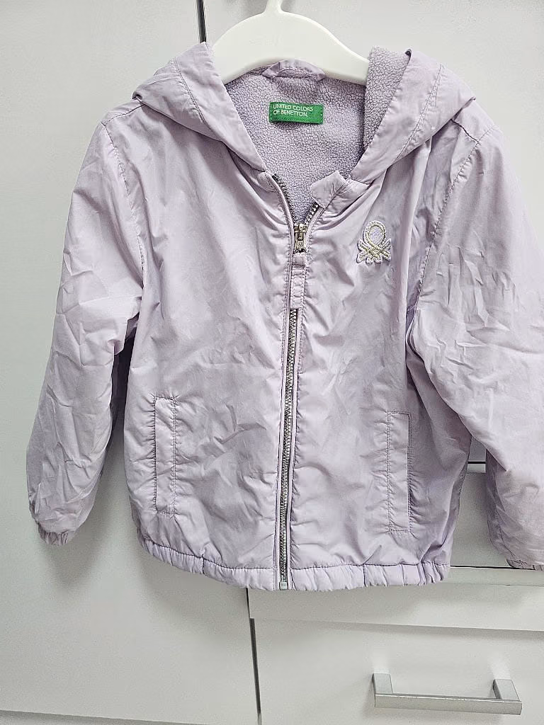Лилаво яке Benetton